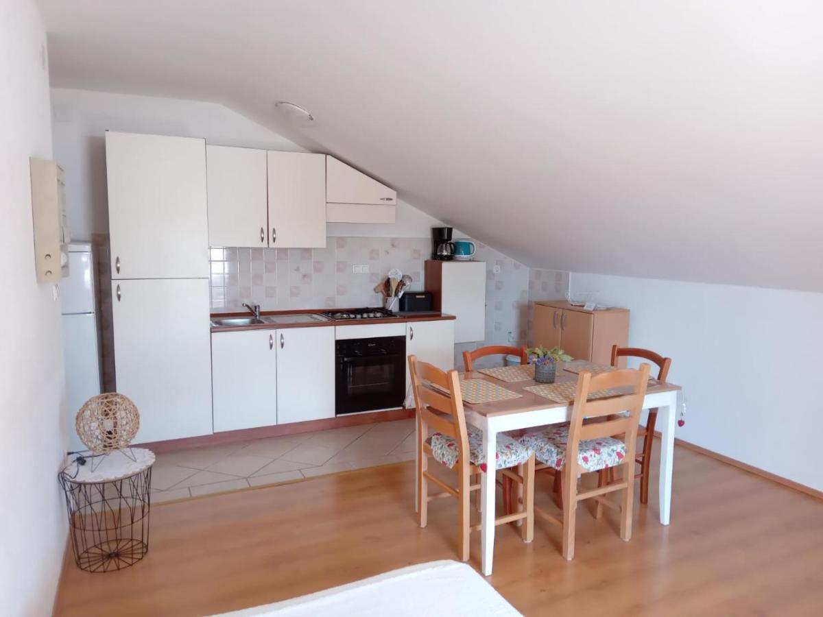 Francis Appartements Пакоштане Экстерьер фото