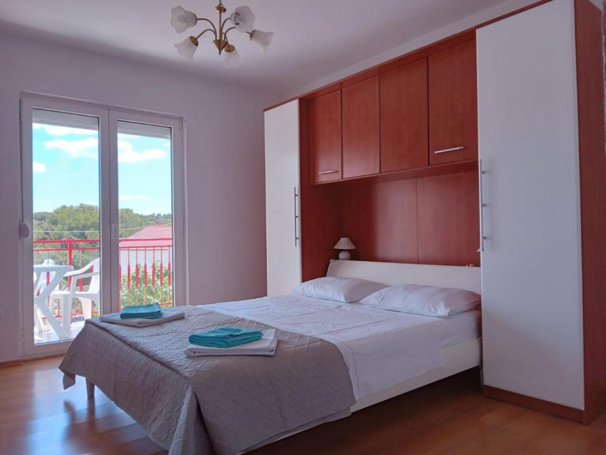 Francis Appartements Пакоштане Экстерьер фото